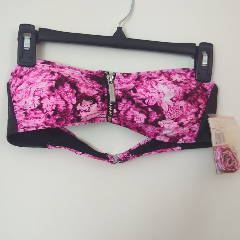 Floral Zip Bandeau in Vibrant Pink